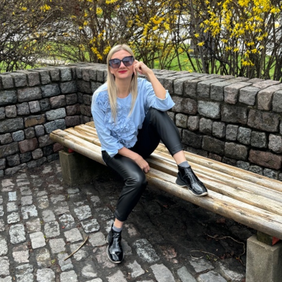 New Classic Trendy Coton Blue Blouse NWT - Picture 4 of 5